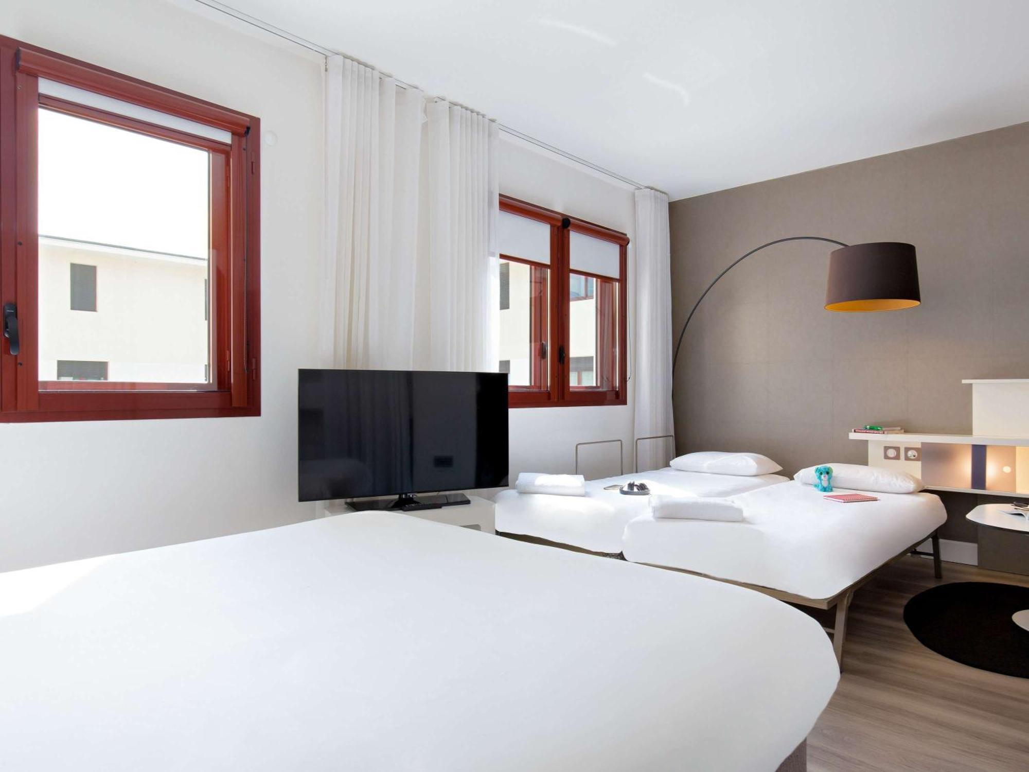 Novotel Suites Perpignan Centre Εξωτερικό φωτογραφία
