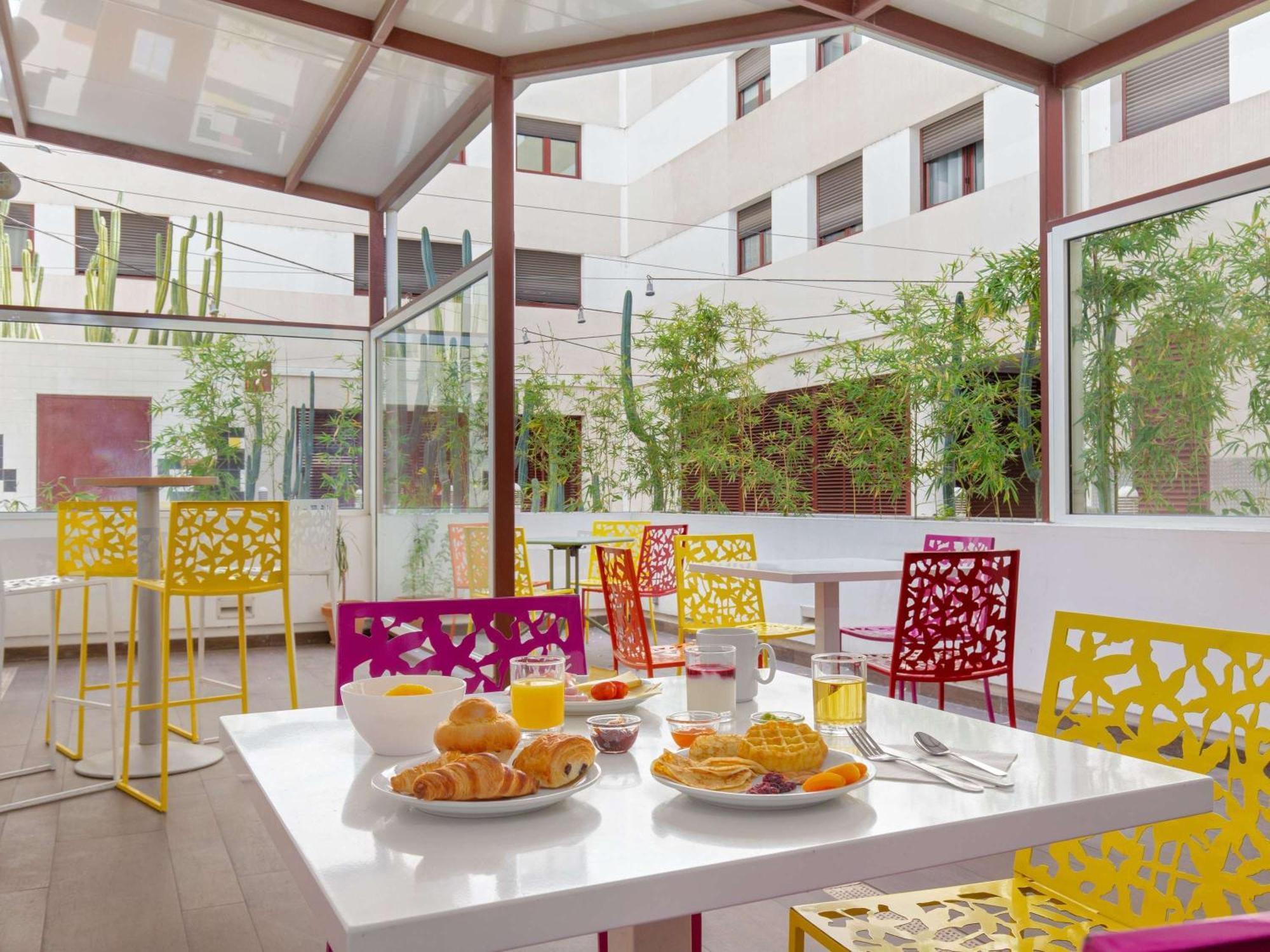 Novotel Suites Perpignan Centre Εξωτερικό φωτογραφία